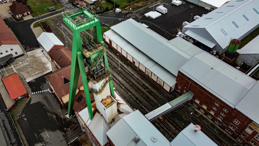 kto pracuje w kopalni? pożądane zawody w przemyśle wydobywczym oprócz górnika